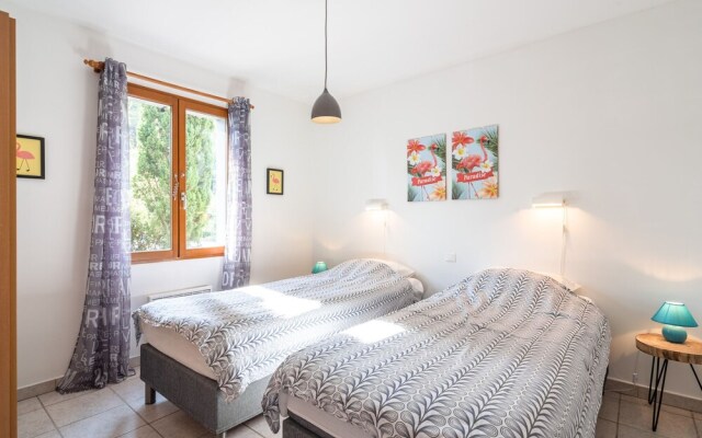 Luxuriant Villa in Beaufort With Swimming Pool