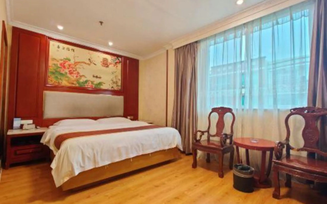 Jinhui Business Hotel