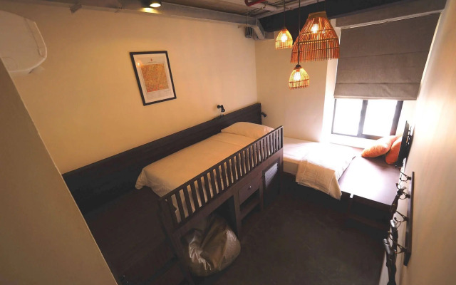 Chao Hostel