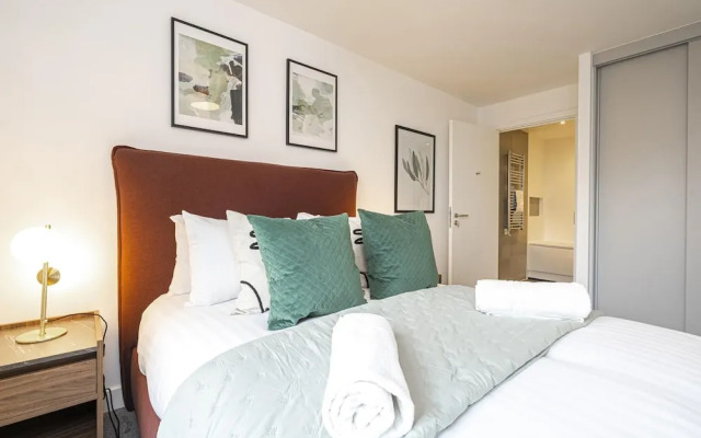 Flat for Modern City Living