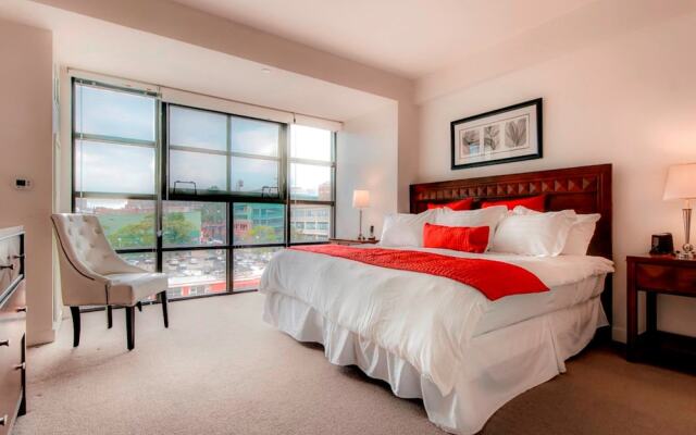 Bluebird Suites at Boylston