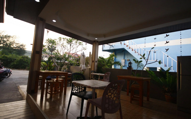 Koh Larn Sea Side Resort