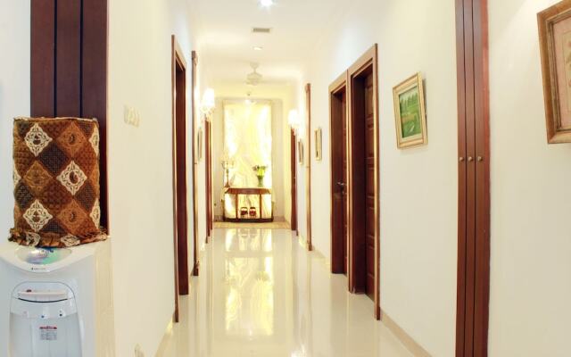 ZEN Rooms Setiabudi 9