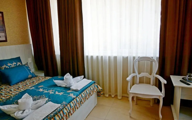 Tango in Glade Comfort Hotel