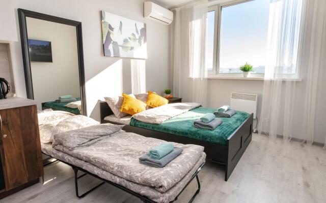 Уютные студии на улице Леонова