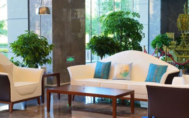 Xinjiang Harbour Hotel