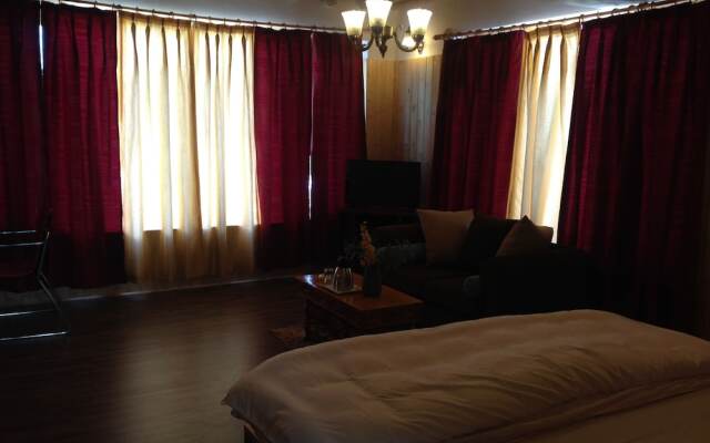 Radhu's Boutique Inn