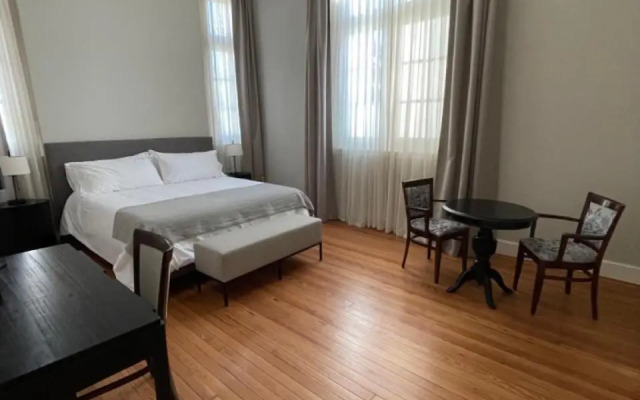 Villa Julia Suites & Resorts