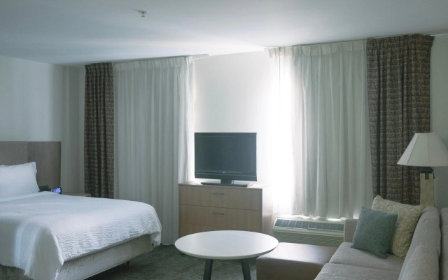 Staybridge Suites Austin Airport by IHG