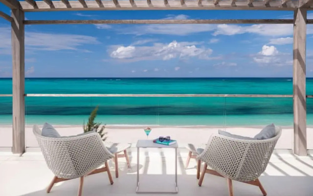 Oceanfront Penthouse Hot Tub Daily Cabana