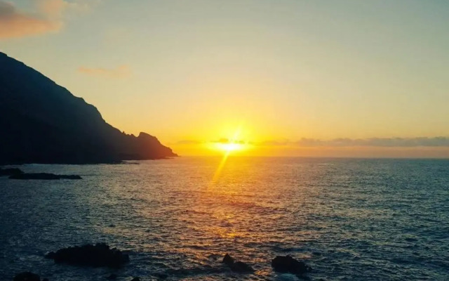 Primera línea en piscinas naturales.