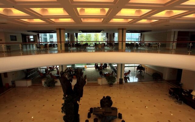 Huasheng Hotel