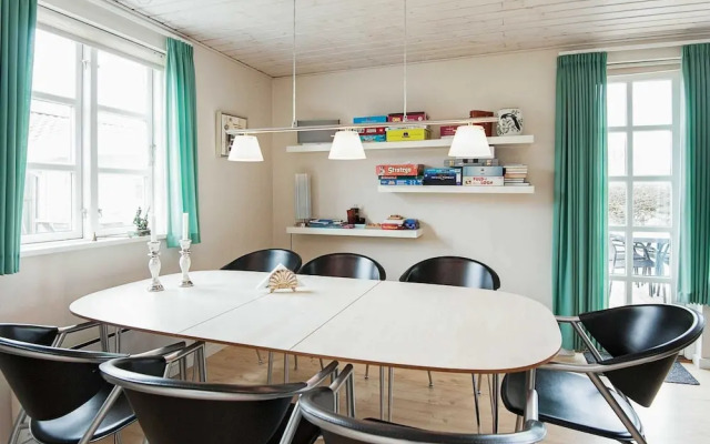 8 Person Holiday Home in Grenaa