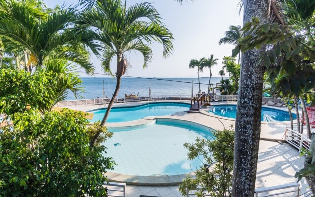Villa Elizabeth Beach Resort
