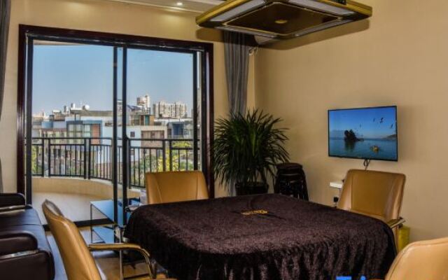 Erhai Bay Holiday Hotel