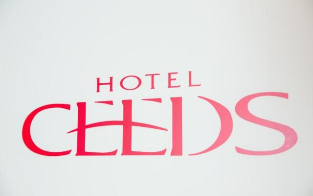 Hotel Ceeds - Adults Only