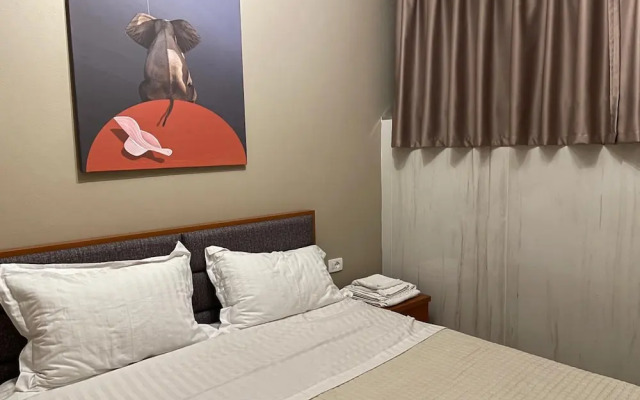 Bobi Hotel