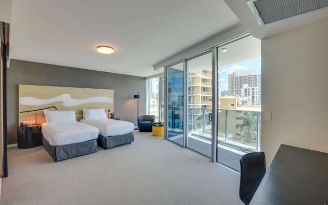 Hilton Surfers Paradise Hotel & Residences.