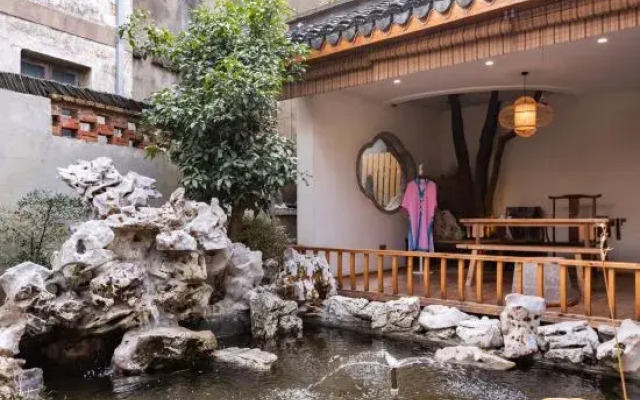 Yunlu Atrium Xixiangli Homestay (Kunshan Jinxi Branch)
