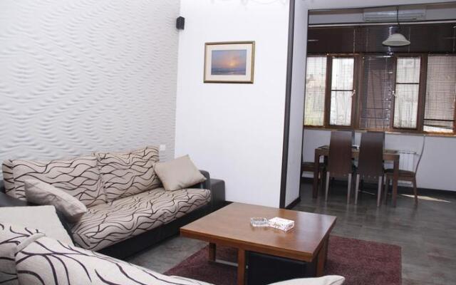 Yerevan Apartment at Tpagrichner