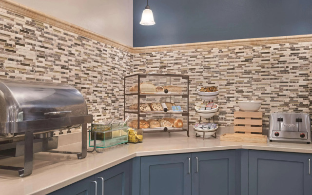 Country Inn & Suites by Radisson, Eagan, MN
