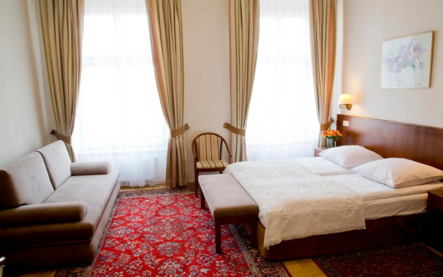 Polonia Hotel