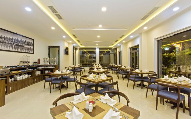 Ally Beach Boutique Hotel Hoian