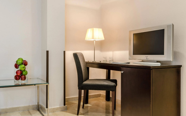 Hotel Exe Suites 33