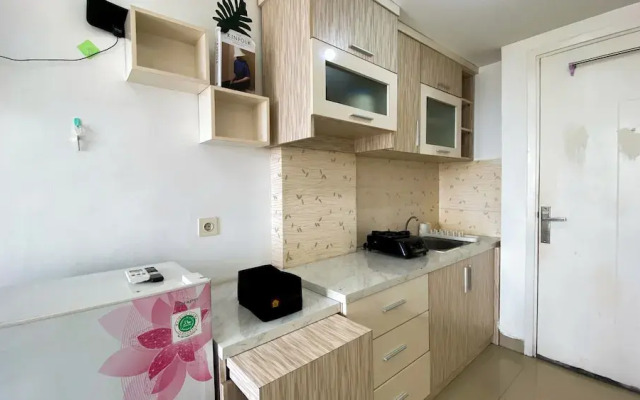 Homey And Cozy Living Studio At Poris 88 Apartment