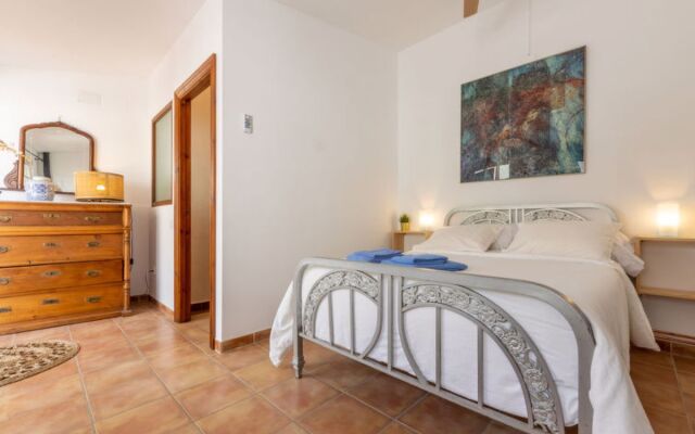 HOUSE CAL JUAN RODA DE BARà