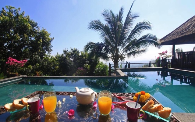 Villa With 3 Bedrooms in Kabupaten Buleleng, With Wonderful sea View, – Pool – Sukasada