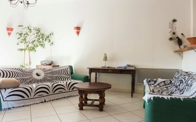 Beautiful Holiday Home in Murviel-les-Beziers with Pool