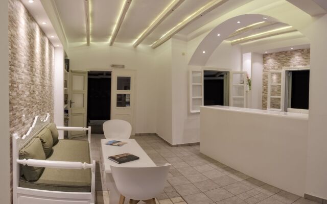 Yperia Hotel