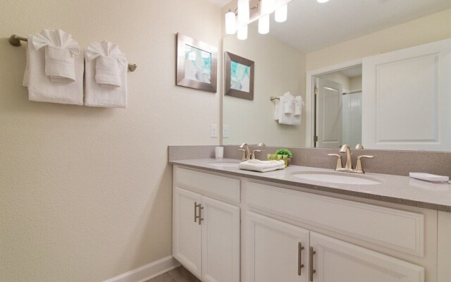 ChampionsGate 4BR 3BA Townhome