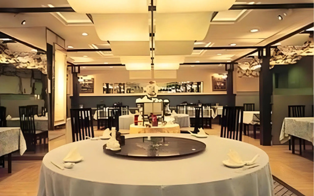 Hotel Merieges