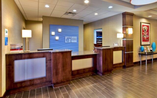Holiday Inn Express & Suites Oak Ridge by IHG