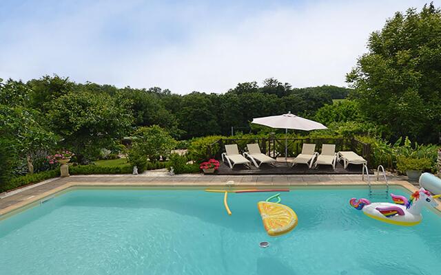 Cozy Holiday Home in La Foret-de-tessé With Private Pool