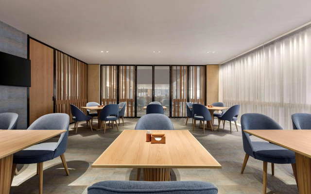 Hyatt Place Tongxiang Train Station
