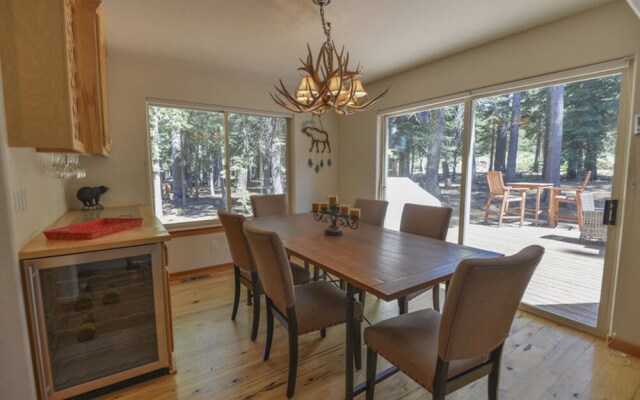 Kantor's Hideout by Tahoe Mountain Properties