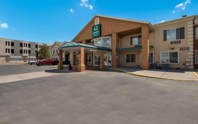 Quality Inn & Suites Airport West