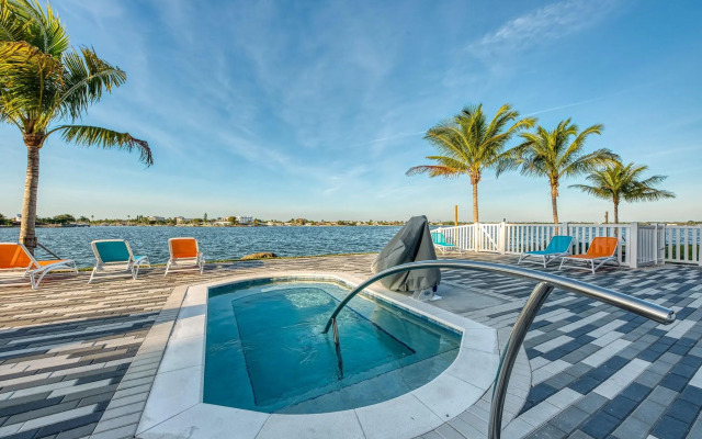 FUSION Resort Waterfront Suites