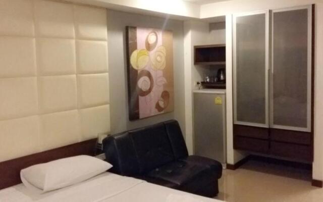 Collection O The Bangkok Cha Cha Suite