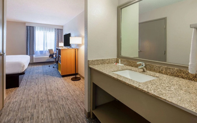 Ramada Inn