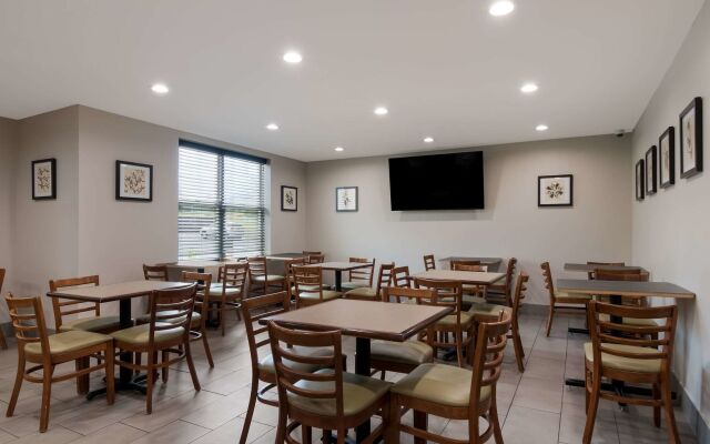 Country Inn & Suites by Radisson, Harrisburg Northeast - Hershey