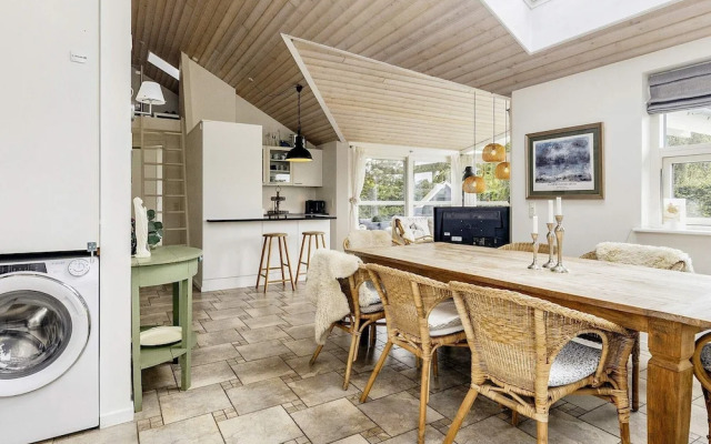 6 Person Holiday Home in Vaeggerlose-by Traum