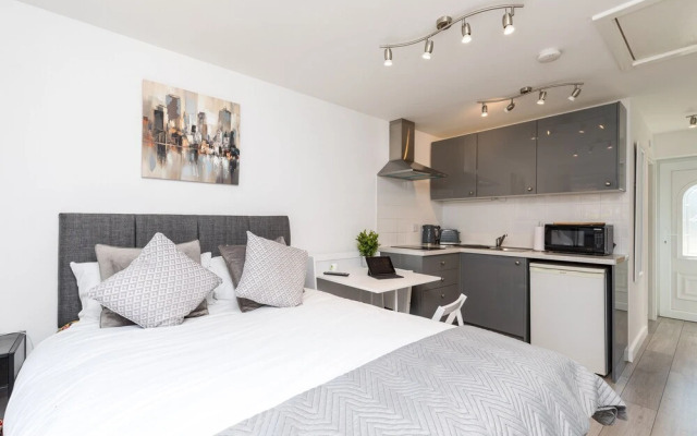 Findon Suite