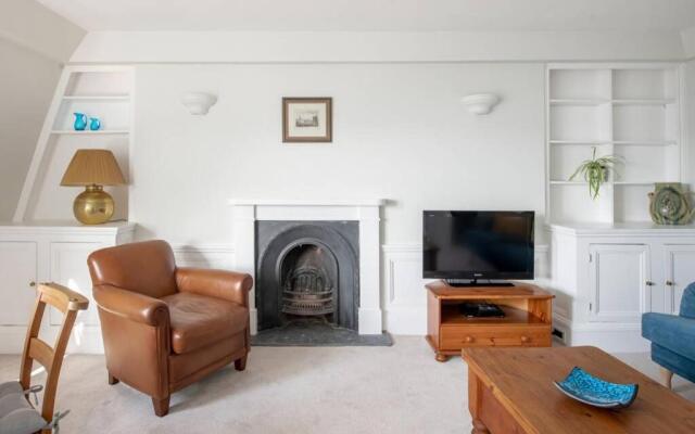 Rooftop Retreat - 2 Double Beds w/ Stunning Views