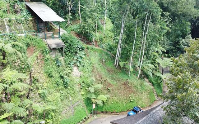 OYO 708 Camp Hulu Cai