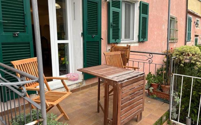 LevantoTwo bedrooms Flat with terrace