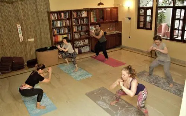 Ganga Vatika Ayurveda Bhavan